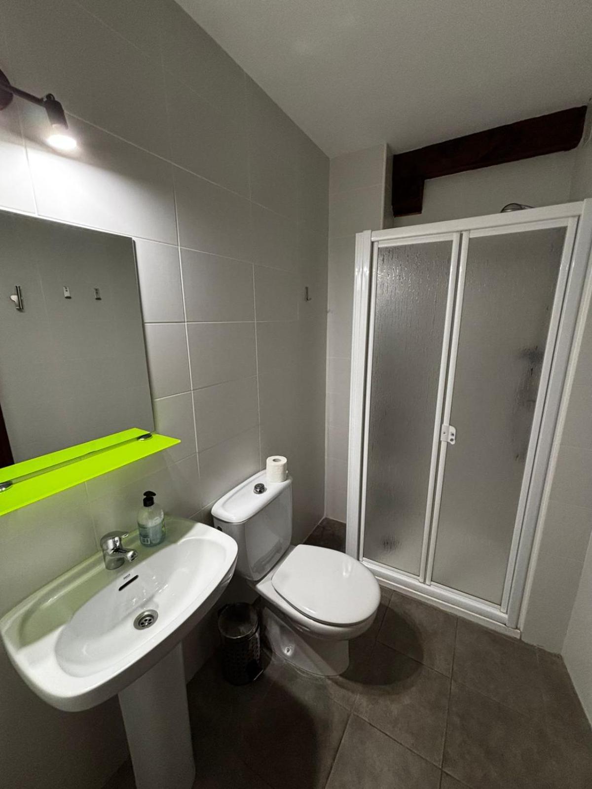 Albergue La Escuela De Liri Bagian luar foto